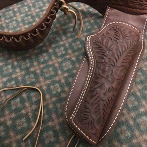 HUNTER 3158 MED Leather Gun Belt 16 Holster